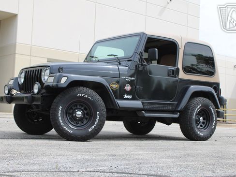 Used 2001 Jeep Wrangler Sahara AWD/4WD image 3