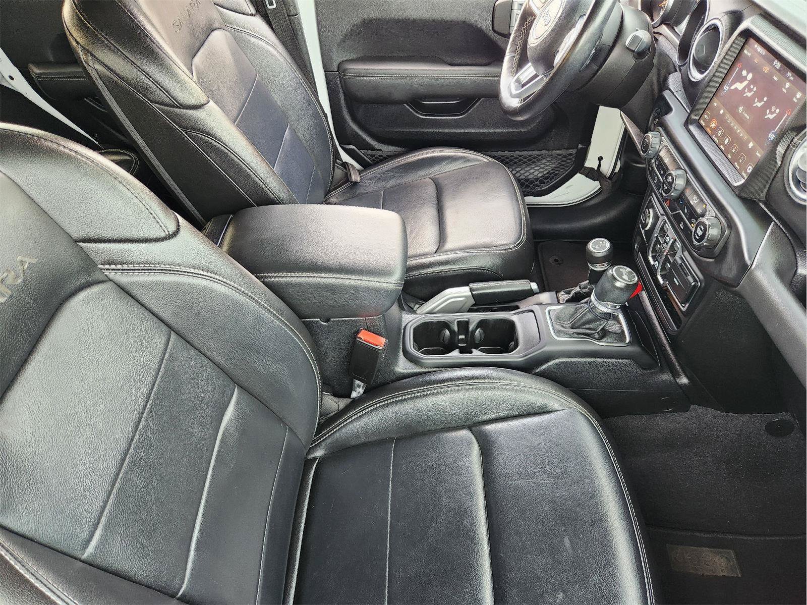 Used 2021 Jeep Wrangler Unlimited Sahara AWD/4WD image 16