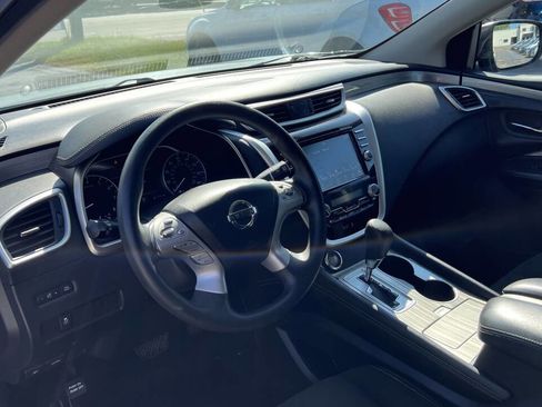 Used 2017 Nissan Murano S w/ Navigation Package image 10