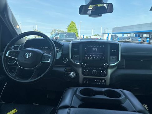 Used 2020 RAM 1500 Laramie AWD/4WD image 15