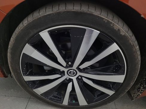 Used 2020 Nissan Altima 2.5 SR w/ Premium Package image 31