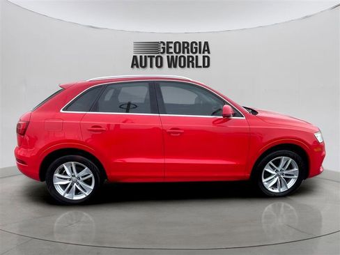 Used 2017 Audi Q3 2.0T Premium Plus w/ Premium Plus Package image 6