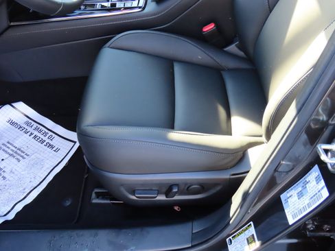 Certified 2025 MAZDA CX-30 AWD 2.5 S w/ Preferred Package image 39