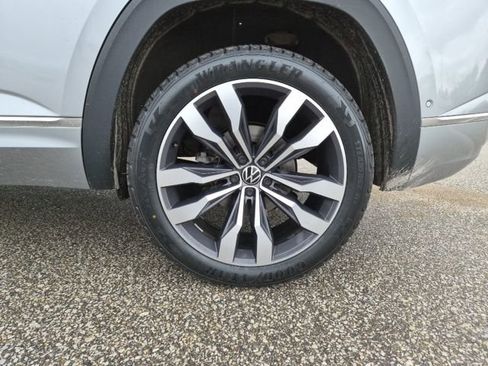 Used 2021 Volkswagen Atlas Cross Sport SEL Premium R-Line image 12