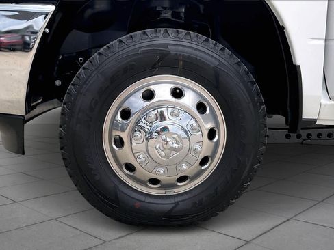 New 2026 RAM 3500 Big Horn AWD/4WD image 11