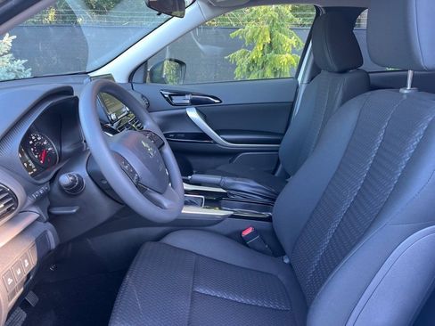 New 2024 Mitsubishi Eclipse Cross LE image 11