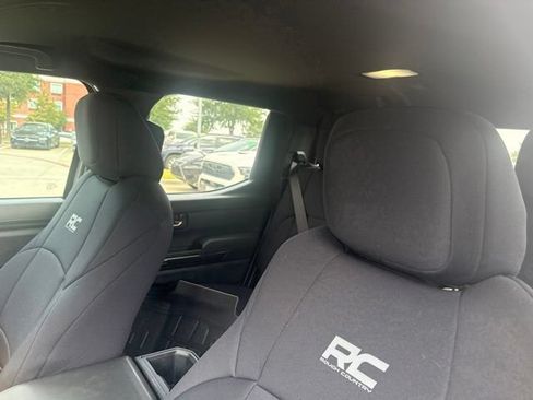 Used 2024 Toyota Tacoma TRD Sport RWD image 9
