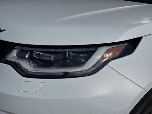 Used 2023 Land Rover Discovery HSE R-Dynamic image 7