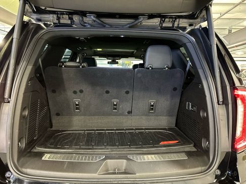 Used 2021 GMC Yukon AT4 w/ Technology Package AWD/4WD image 30