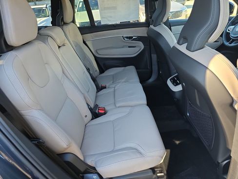 New 2026 Volvo XC90 B6 Ultra w/ Lounge Package image 24
