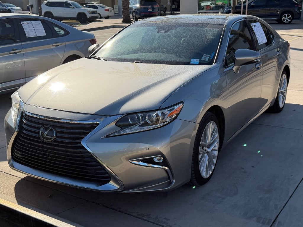 Used 2018 Lexus ES 350 w/ Luxury Package w/Wood Trim FWD image 2