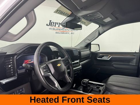 Used 2025 Chevrolet Silverado 1500 LT AWD/4WD image 12