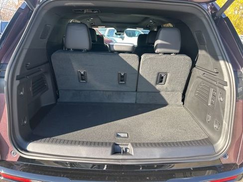 New 2026 Chevrolet Traverse High Country image 12