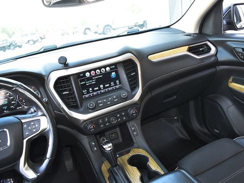 Used 2017 GMC Acadia Denali AWD/4WD image 19