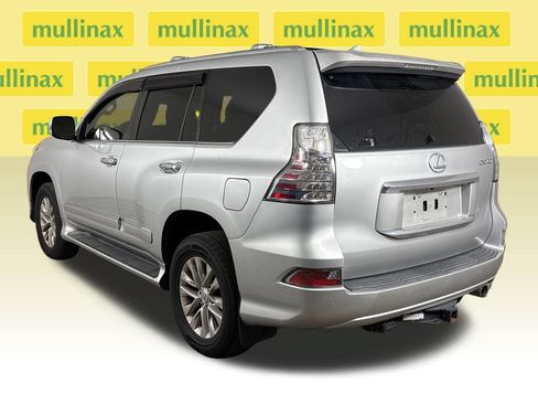 Used 2016 Lexus GX 460 w/ Premium Package AWD/4WD image 12