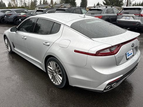 Used 2018 Kia Stinger image 3