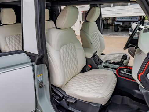 Used 2023 Ford Bronco Heritage Edition image 32