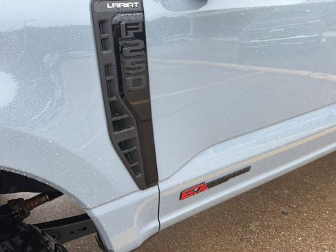 Used 2026 Ford F250 Lariat w/ Black Appearance Package AWD/4WD image 6
