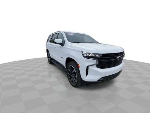 Used 2024 Chevrolet Tahoe RST w/ Luxury Package AWD/4WD image 4
