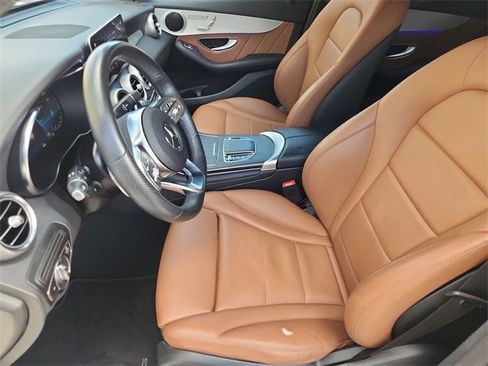 Used 2022 Mercedes-Benz GLC 300 image 18