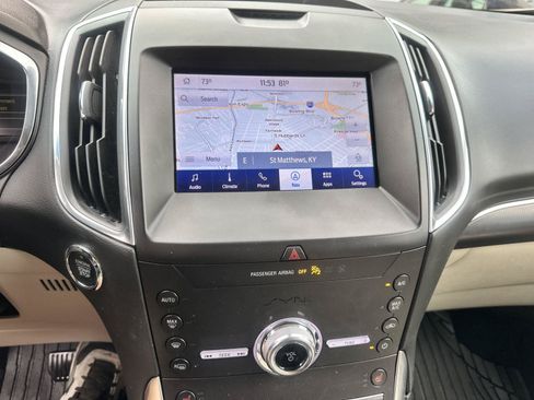 Used 2020 Ford Edge Titanium FWD image 25
