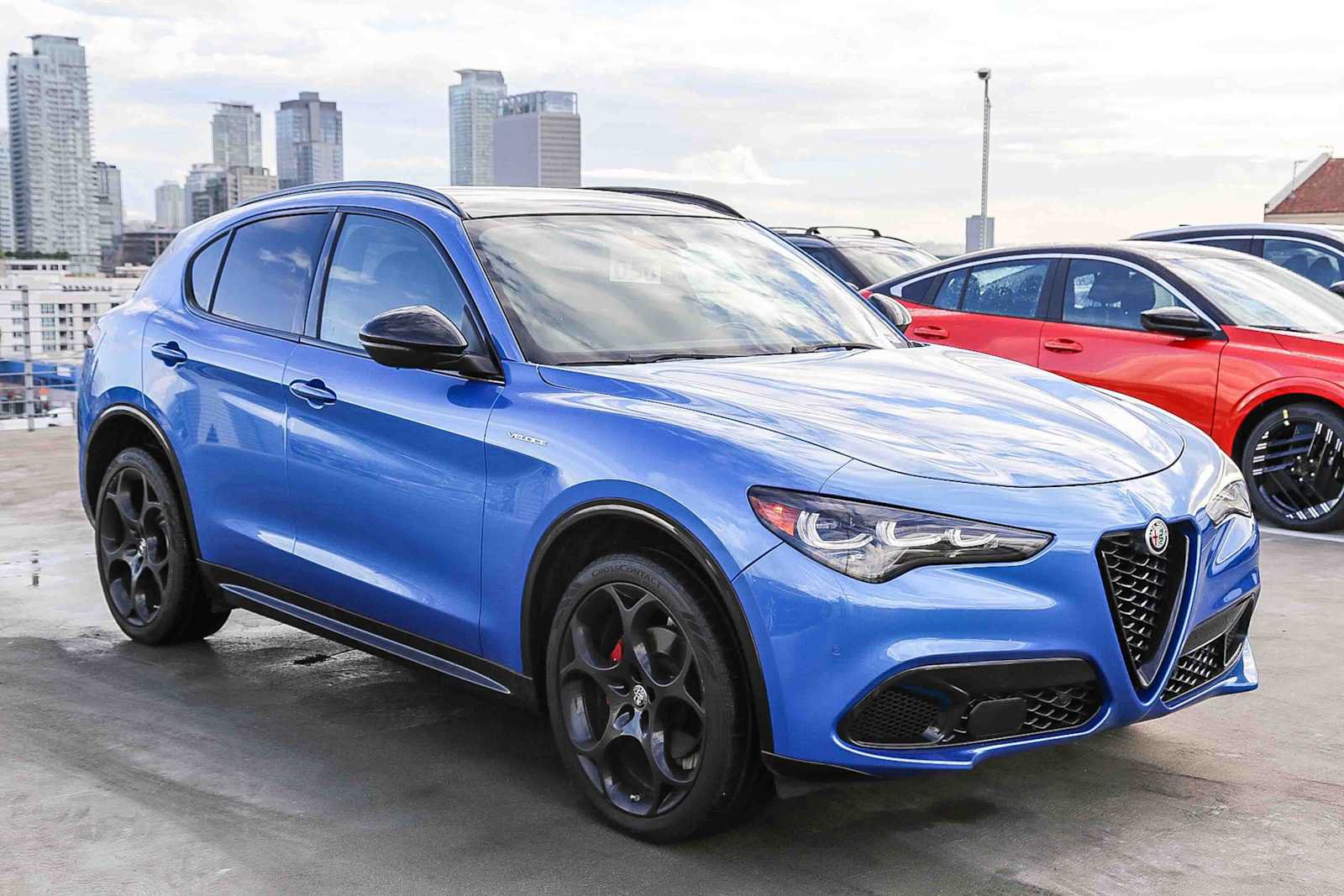 Used 2024 Alfa Romeo Stelvio Veloce AWD/4WD image 3