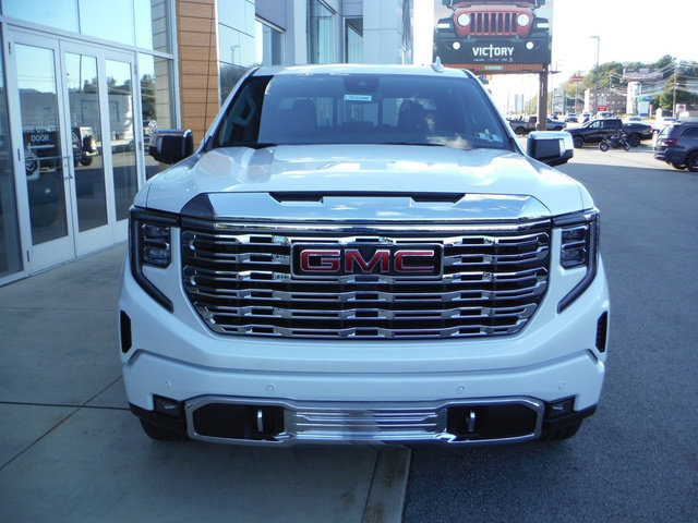 Used 2022 GMC Sierra 1500 Denali w/ Denali Reserve Package AWD/4WD image 9