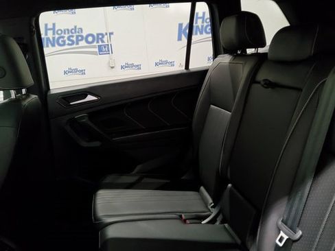 Used 2024 Volkswagen Tiguan SE R-Line image 20