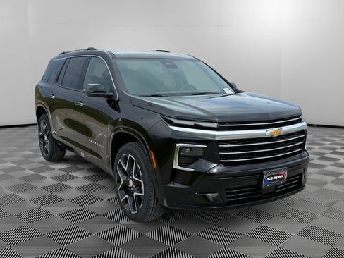 New 2026 Chevrolet Traverse High Country w/ LPO, Floor Liner Package AWD/4WD image 7