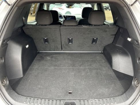 Used 2025 Chevrolet Equinox LT FWD image 34