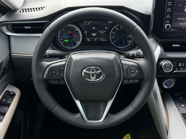 Used 2021 Toyota Venza XLE w/ Softex Package AWD/4WD image 12