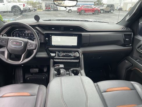 Used 2024 GMC Sierra 1500 AT4 w/ Technology Package image 21
