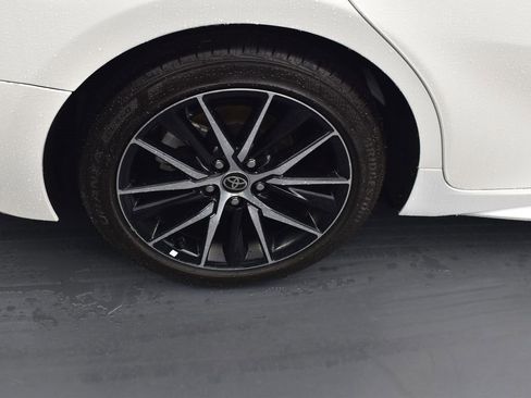 Used 2023 Toyota Camry SE image 5