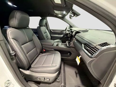 New 2026 GMC Acadia Elevation w/ Black Edition image 27