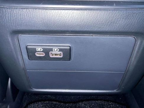Used 2020 Nissan Pathfinder S AWD/4WD image 26