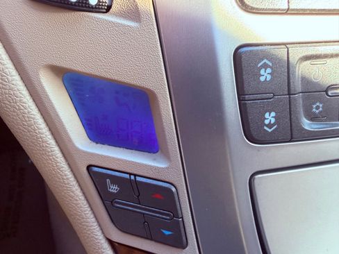 Used 2010 Cadillac CTS Luxury image 33