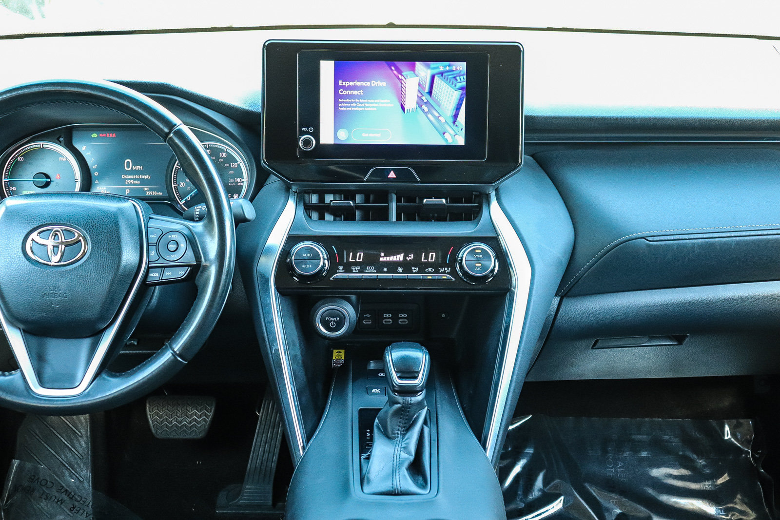 Certified 2024 Toyota Venza LE AWD/4WD image 14