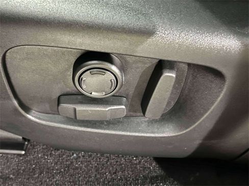 Used 2023 Land Rover Range Rover Evoque R-Dynamic SE image 23