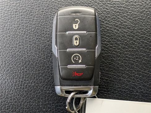 Used 2023 RAM 1500 Big Horn image 30