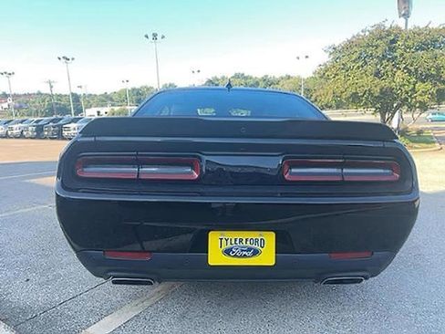 Used 2023 Dodge Challenger R/T w/ Plus Package image 6