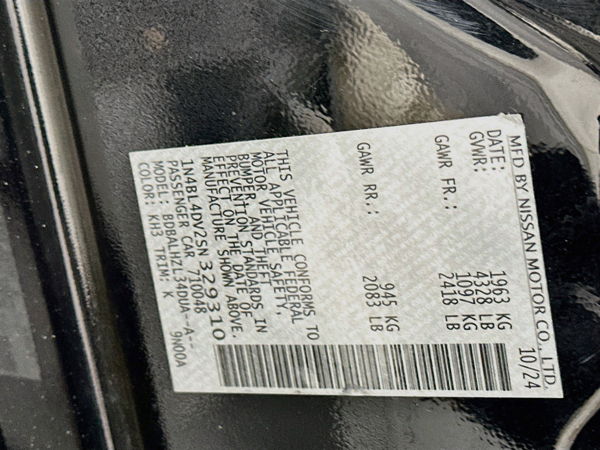 Used 2025 Nissan Altima 2.5 SV FWD image 12