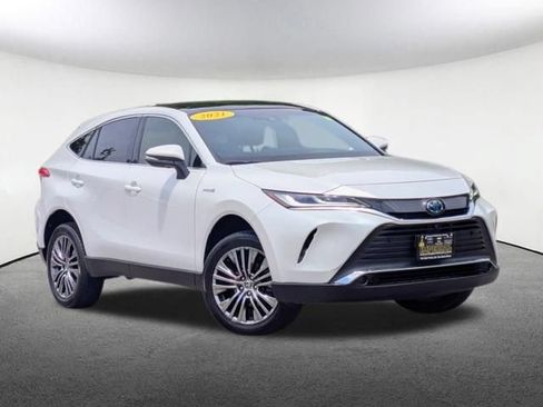 Used 2021 Toyota Venza Limited w/ Advanced Technology Package AWD/4WD image 2