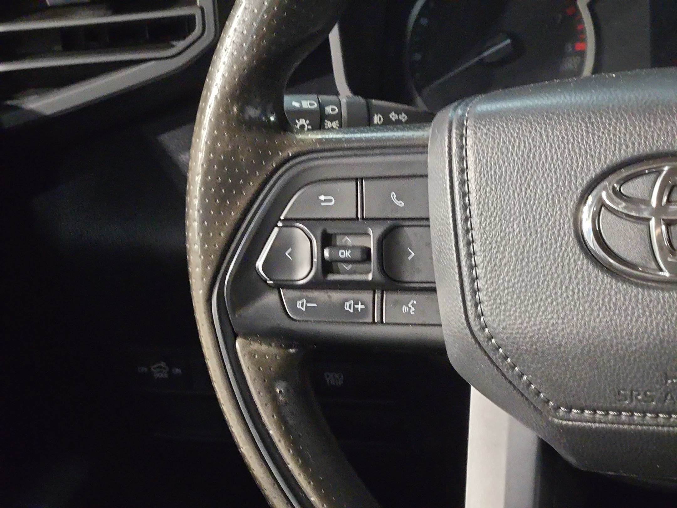 Used 2025 Toyota Tundra SR5 w/ SX Package RWD image 26