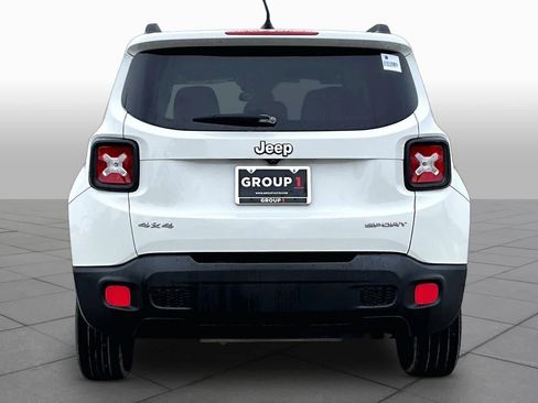 Used 2017 Jeep Renegade Sport w/ Power & Air Group AWD/4WD image 5