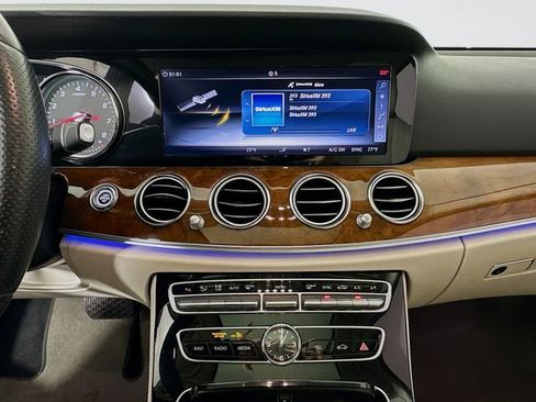 Used 2018 Mercedes-Benz E 300 image 15