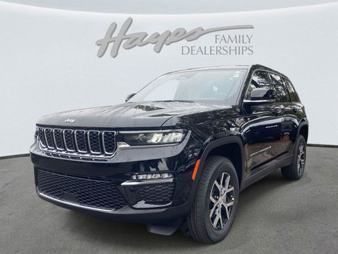 New 2025 Jeep Grand Cherokee Limited image 16