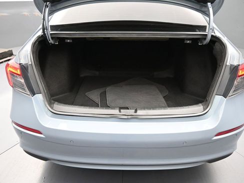 Certified 2022 Honda Civic Touring image 24