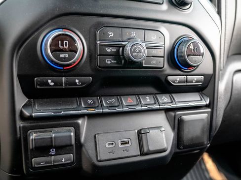 Used 2019 Chevrolet Silverado 1500 RST w/ All-Star Edition AWD/4WD image 26