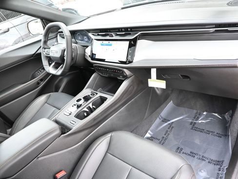 New 2026 Jeep Cherokee Limited AWD/4WD image 32