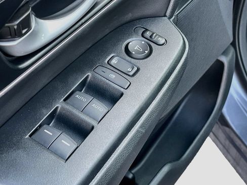 Used 2020 Honda CR-V EX-L image 17